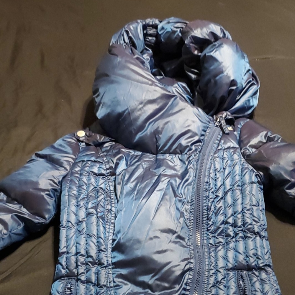 Very cute Bebe Jacket - Picture 3 of 5